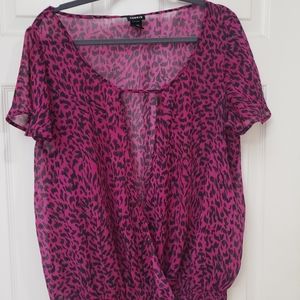 Torrid pink Leppard print shirts size 1